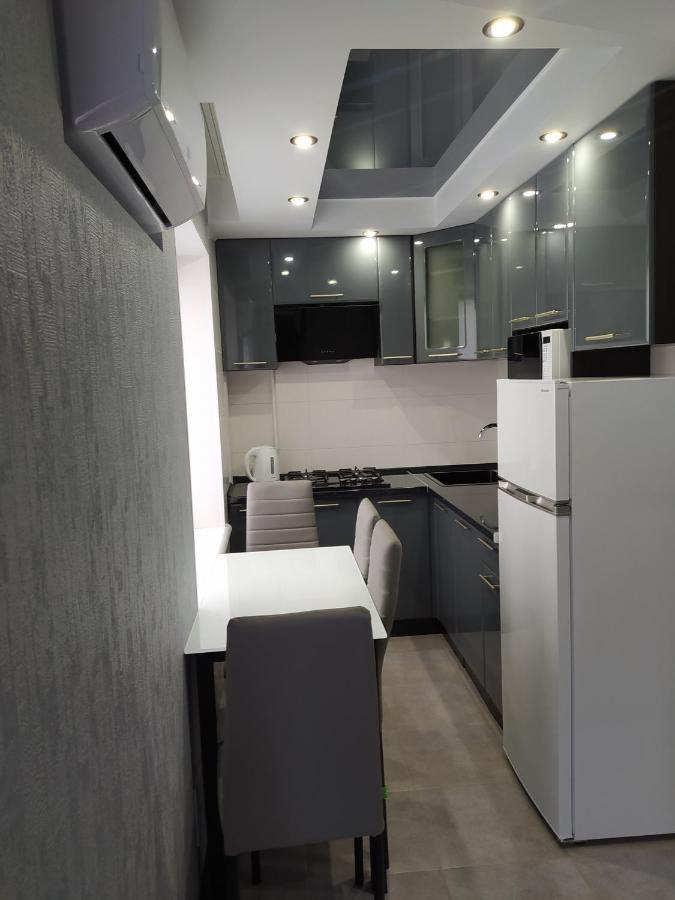 2Rooms Apartment - 181 Gogol Street Zaporizhia Luaran gambar