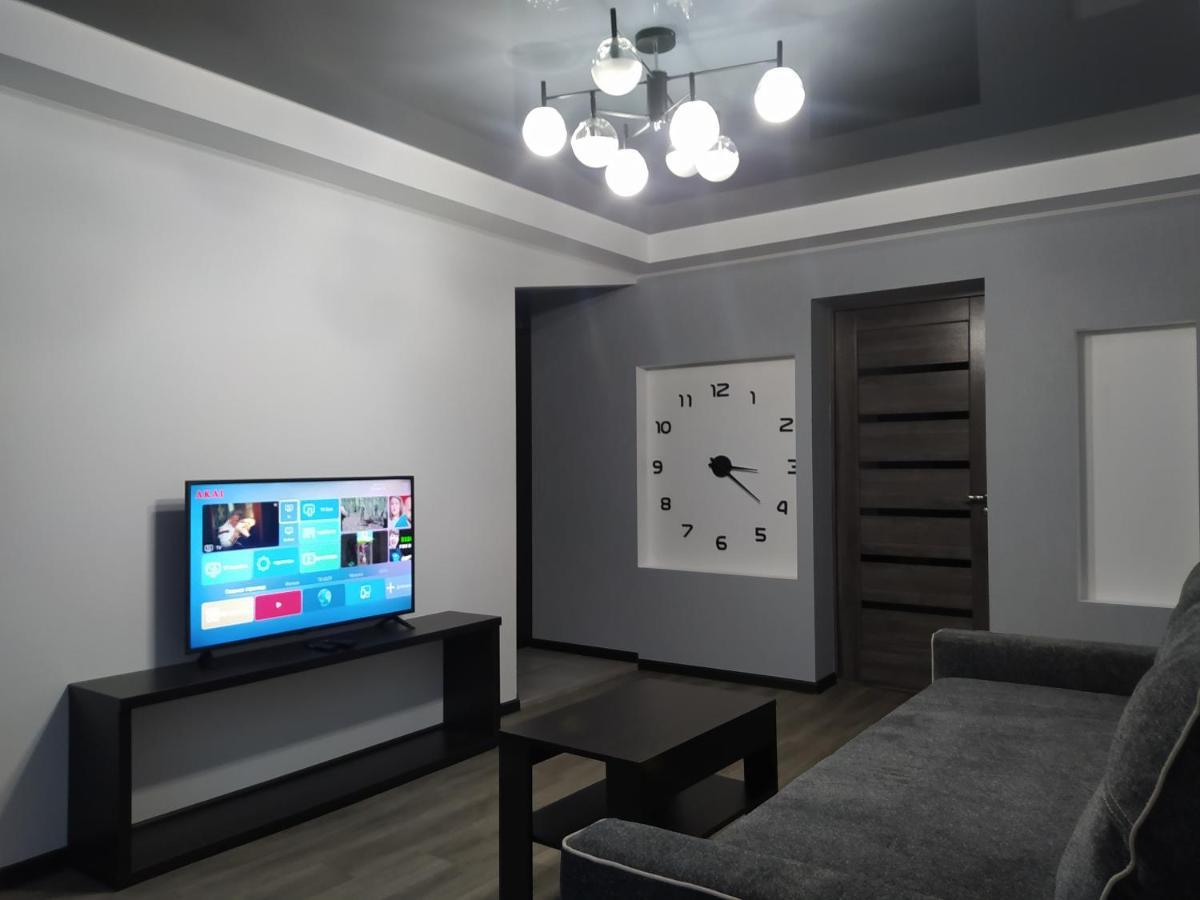2Rooms Apartment - 181 Gogol Street Zaporizhia Luaran gambar